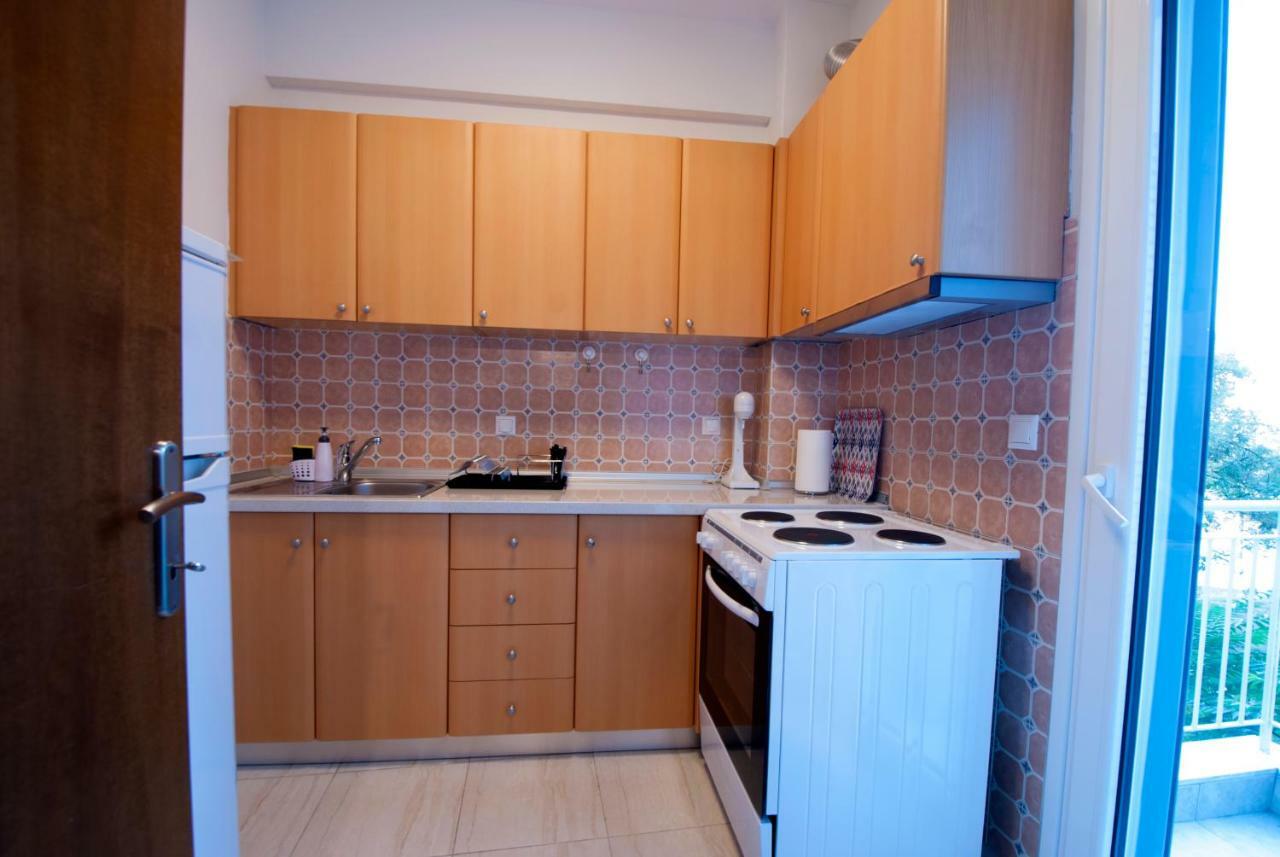 Smart Living Flat, Melenikou Lägenhet Thessaloníki Exteriör bild